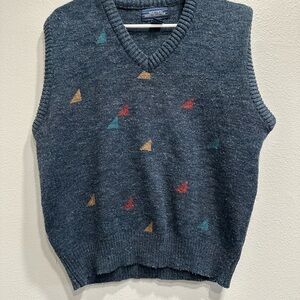 VTG Mervyn’s Men's Blue Sweater Vest with Geometric Pattern,wool blend,80’s